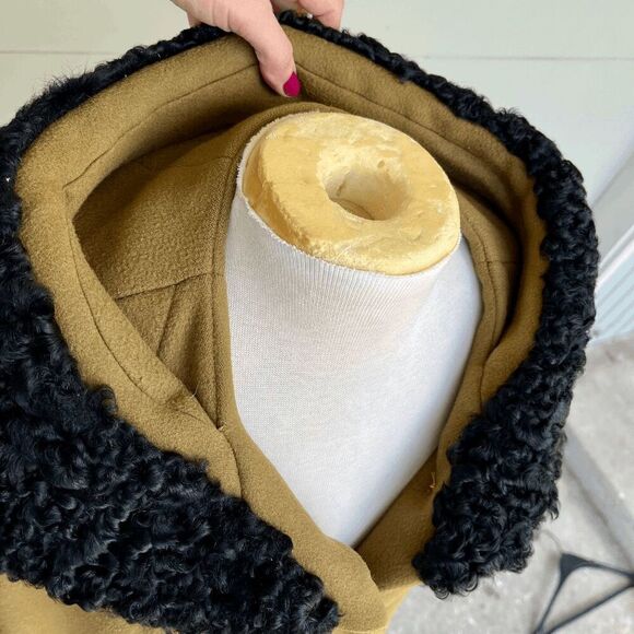 1950s Versailles Olive Wool Swing Coat Persian Lamb Fur Collar Union Made Canada - Picture 7 of 13